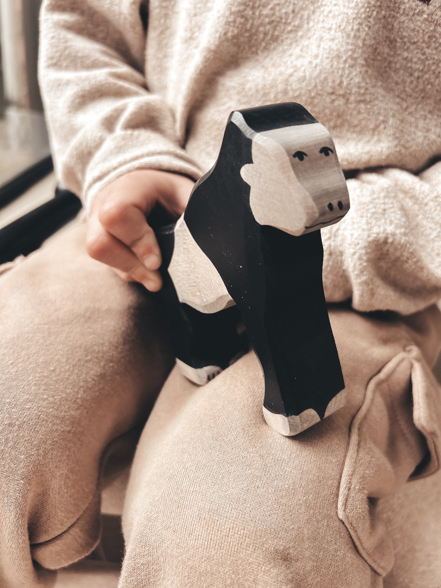Holztiger Gorilla